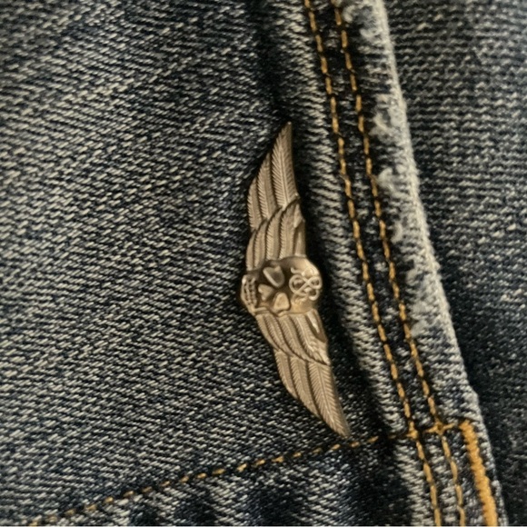 Rock & Republic Blue Denim Shorts with Pink Accents - Picture 2 of 3